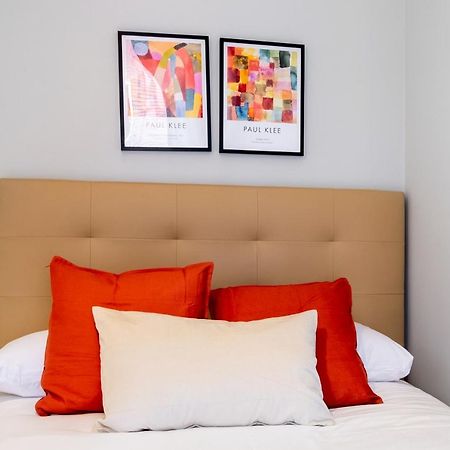 2 Bedrooms 1 Bathroom Furnished - Lavapies - Modern - Mintystay Madrid Buitenkant foto