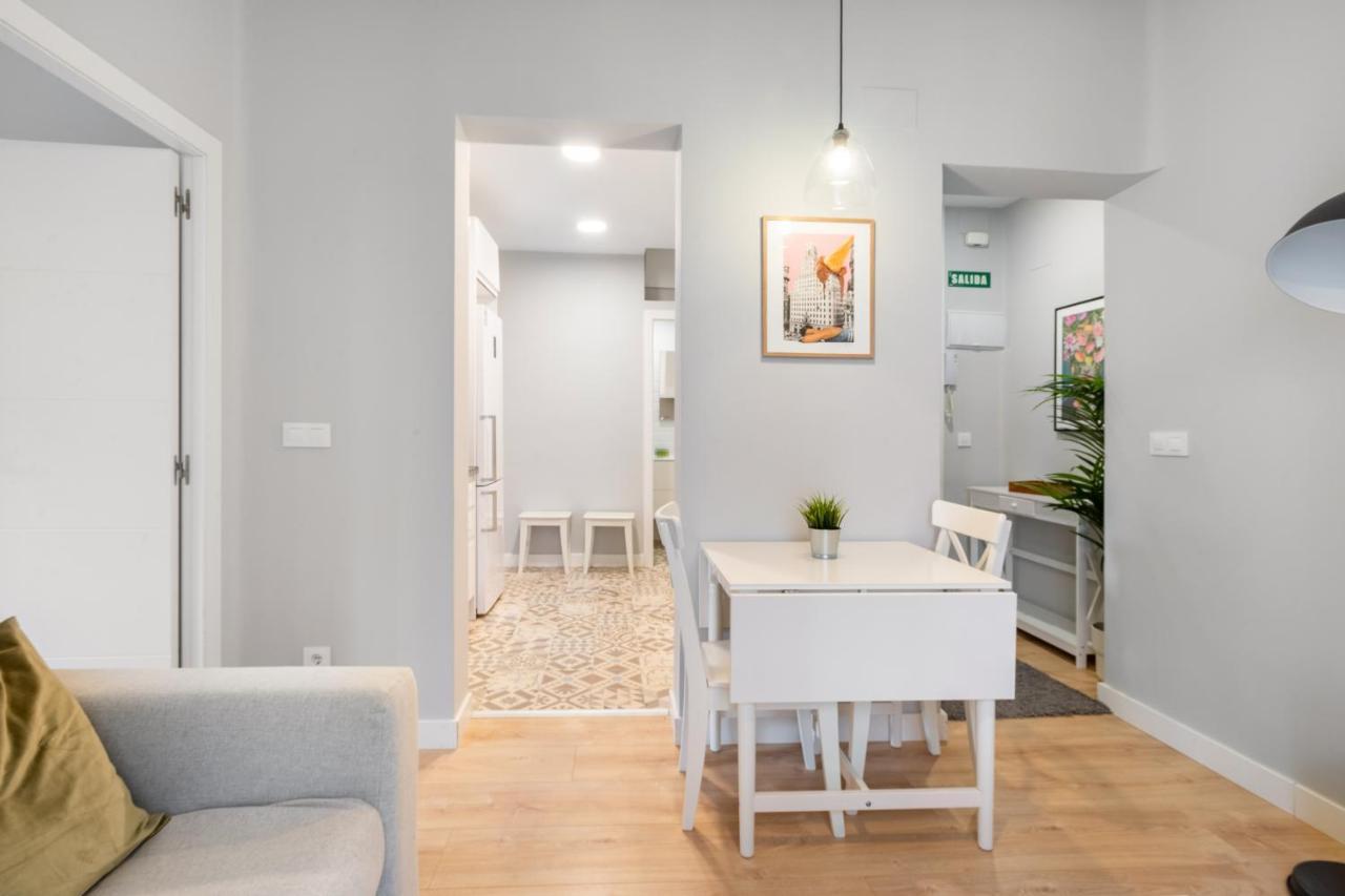 2 Bedrooms 1 Bathroom Furnished - Lavapies - Modern - Mintystay Madrid Buitenkant foto