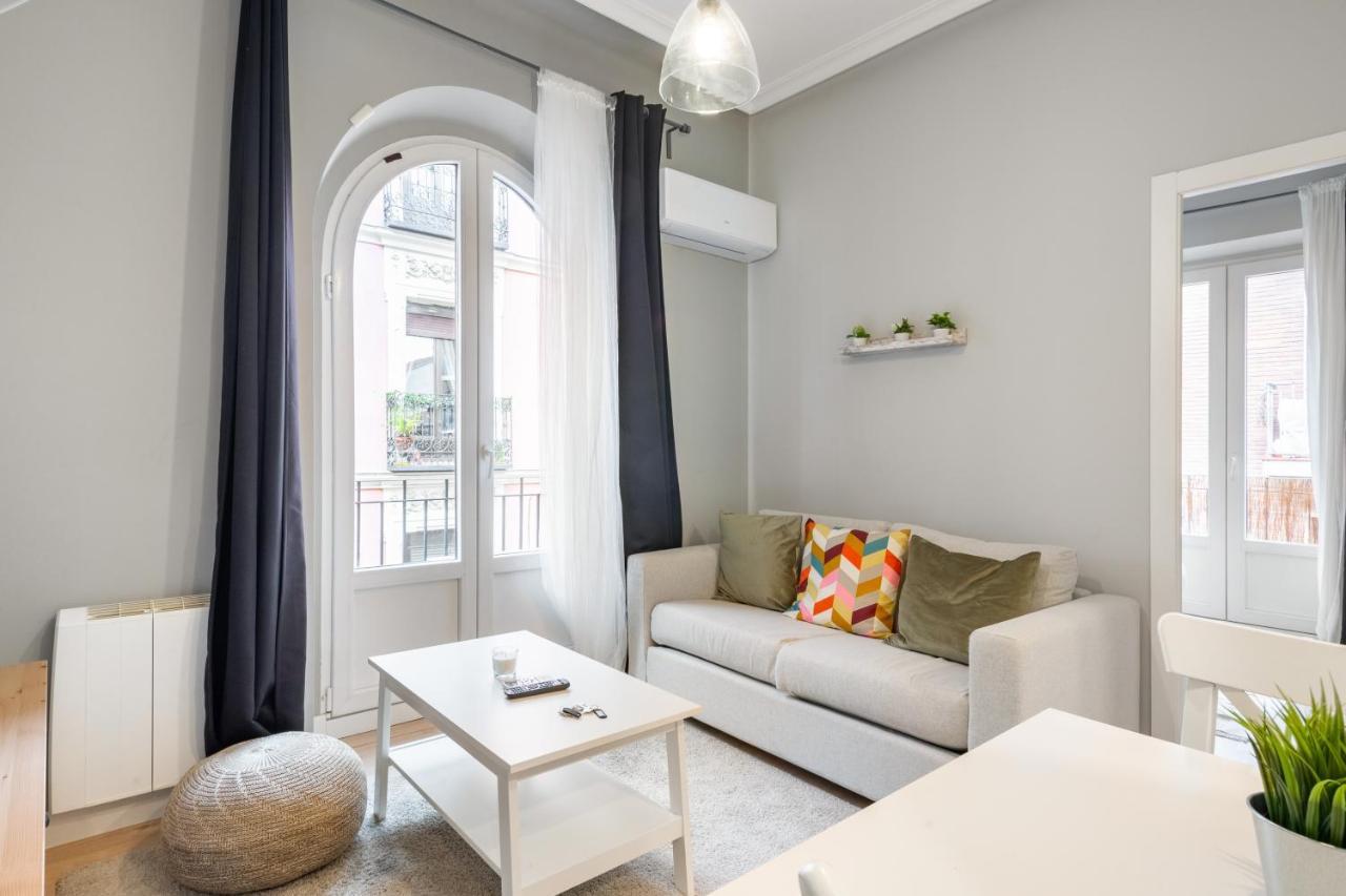 2 Bedrooms 1 Bathroom Furnished - Lavapies - Modern - Mintystay Madrid Buitenkant foto